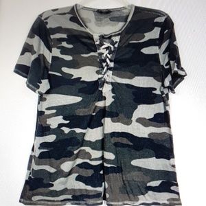 LUCKY BRAND CAMO LACEUP TEE